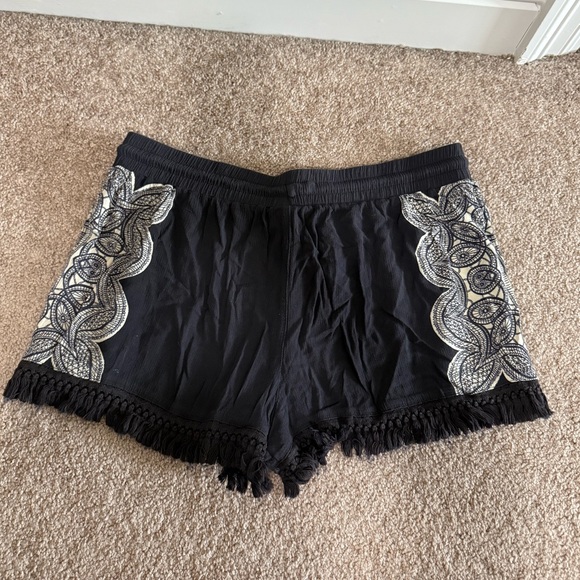 Mossimo Supply Co. Boho Black Embroidered Tassel Shorts Size XL - Picture 2 of 7
